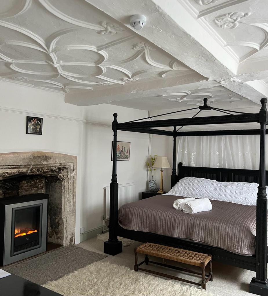 The Totnes Guest House. Upstairs At Zappa'S Exterior foto